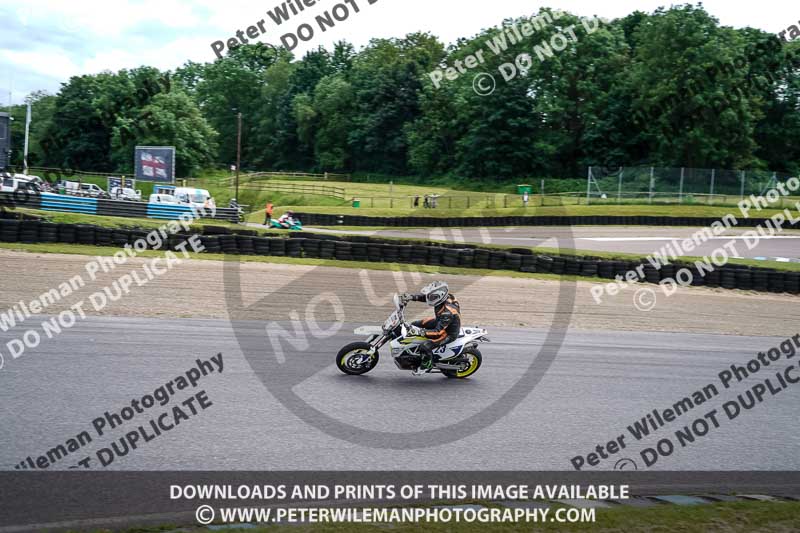 enduro digital images;event digital images;eventdigitalimages;lydden hill;lydden no limits trackday;lydden photographs;lydden trackday photographs;no limits trackdays;peter wileman photography;racing digital images;trackday digital images;trackday photos